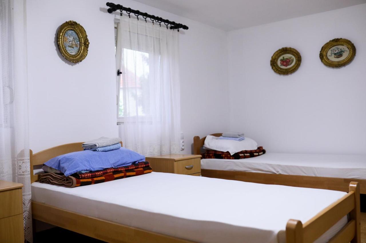 Green Apartments Kursumlija Екстериор снимка