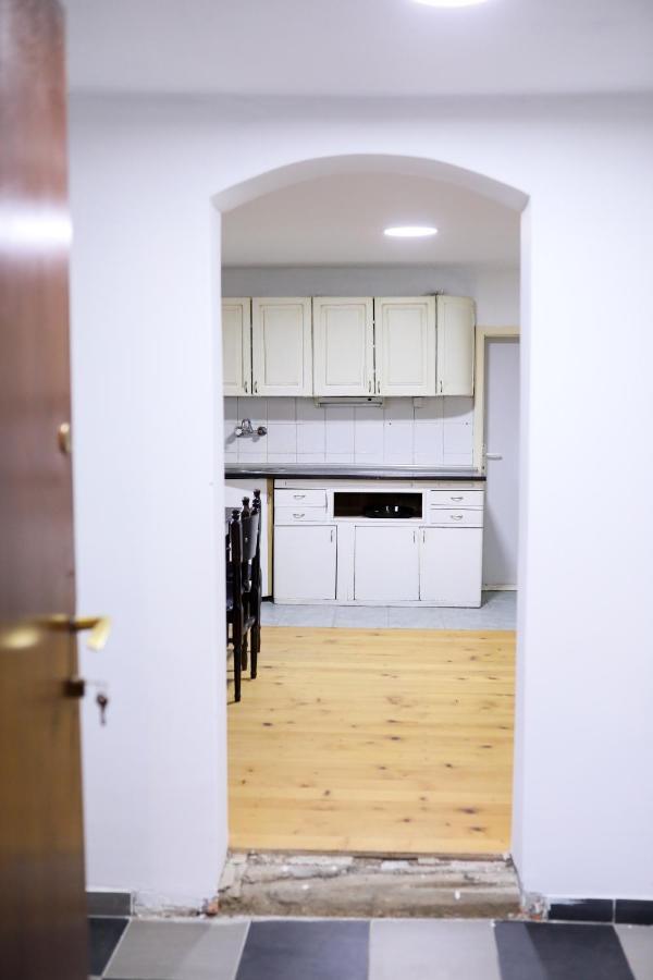 Green Apartments Kursumlija Екстериор снимка